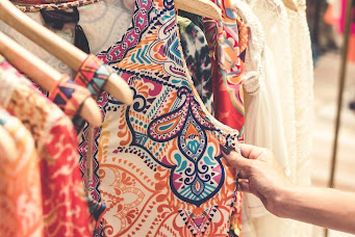 10 Ide Mix and Match Batik Terbaik, Cocok untuk Berbagai Acara