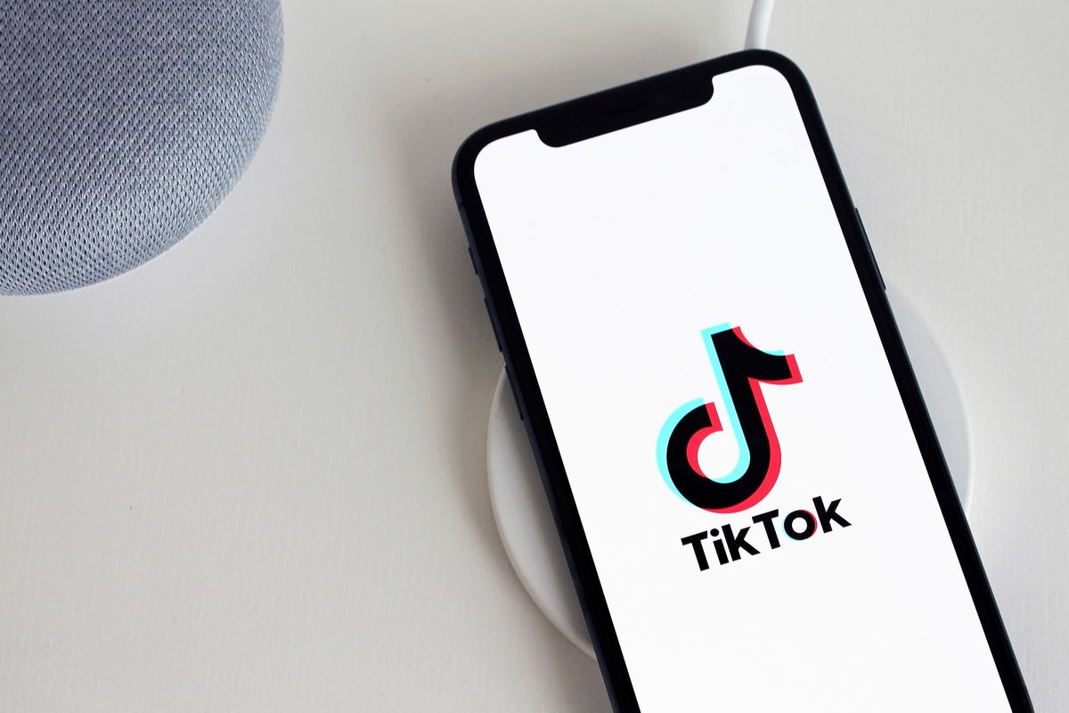 Ilustrasi cara daftar akun TikTok.
