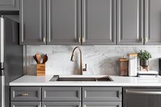 6 Kesalahan Memasang Backsplash Dapur yang Harus Dihindari