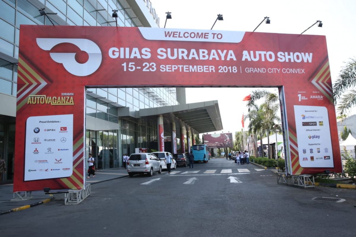 Roadshow pameran GIIAS berlanjut ke Surabaya dan tahun ini dihelat lebih lama dari biasanya, sampai sembilan hari.