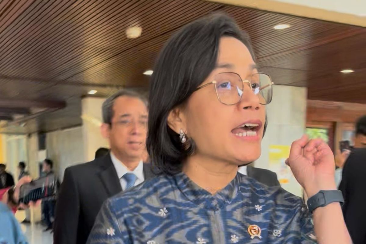 Menteri Keuangan Sri Mulyaniusai menghadiri Sidang Paripurana bersama DPR RI Ke-23 Masa Persidangan IV Tahun 2024-2025 di Jakarta, Selasa (8/7/2025). 