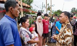 Menginap di Rumah Warga Keluarga Berisiko 