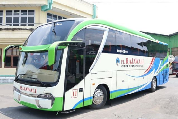 bus akap PO Rajawali Citra Transportasi