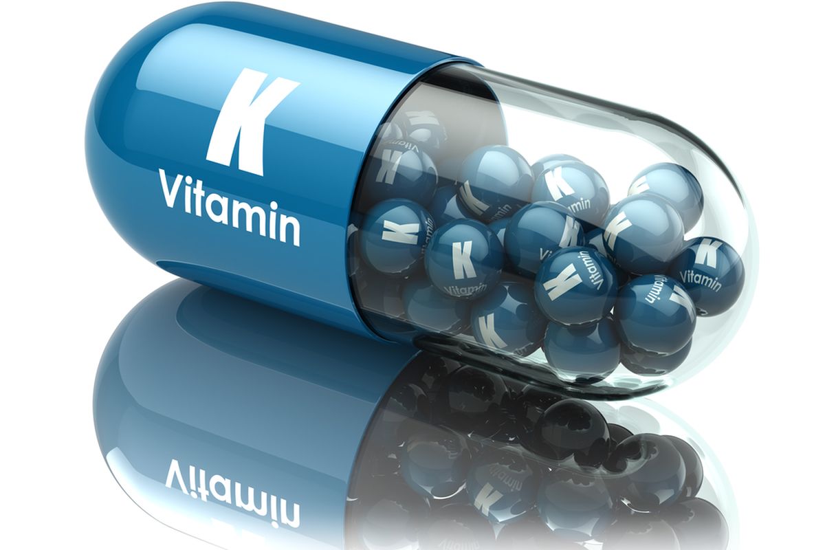Ilustrasi vitamin K, fungsi dan manfaat vitamin K penting untuk menjaga kesehatan jantung, otak, sampai tulang. 