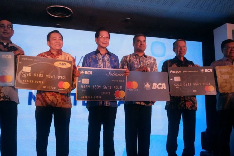 Peluncuran kartu paspor BCA Mastercard di Menara BCA, Selasa (21/11/2017).