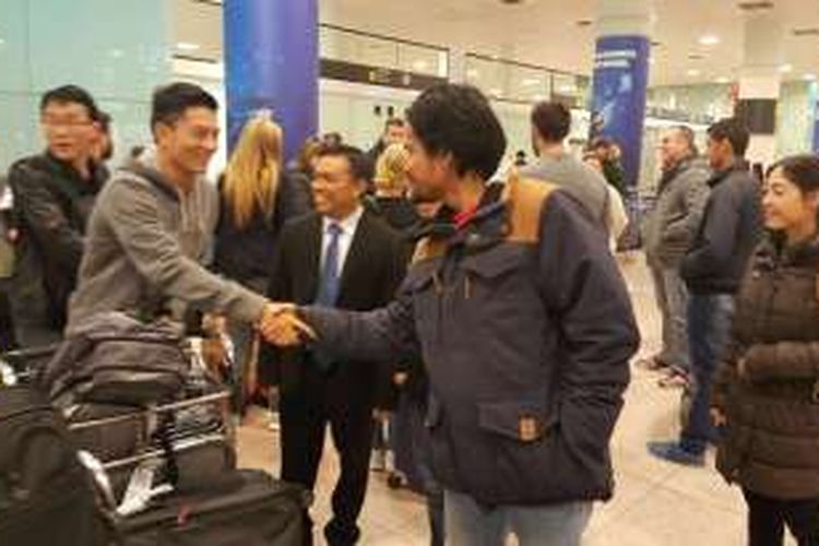Rio Haryanto telah tiba di Bandara Barcelona, Sabtu (20/2/2016).