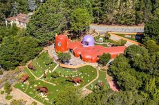 Rumah Flintstone Digugat Warga California