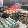 Pedagang di Pasar Senen Berharap Harga Telur Kembali Normal