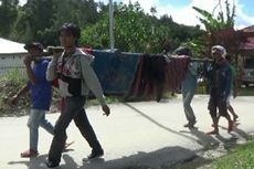 Kisah Wanita Lumpuh dari Desa Harus Ditandu 6 Kilometer demi Berobat di Kota