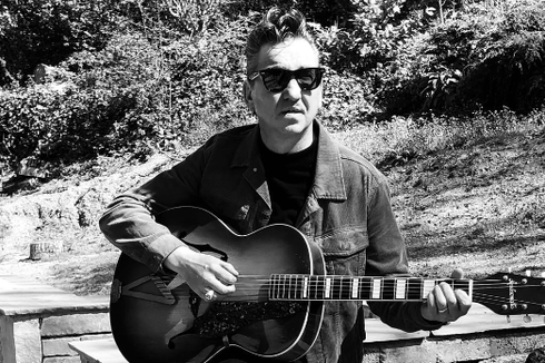 Lirik dan Chord Lagu Ashes on the Fire - Richard Hawley