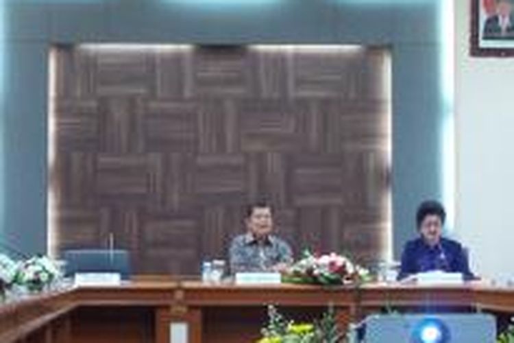 Wapres Jusuf Kalla rapat di Kementerian Kesehatan, Rabu (21/10/2015).