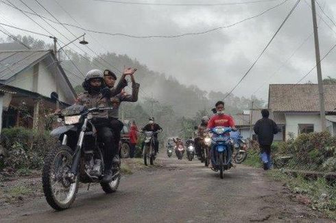 Waspada Bahaya Hirup Abu Vulkanik Gunung Semeru, Begini Saran Dokter