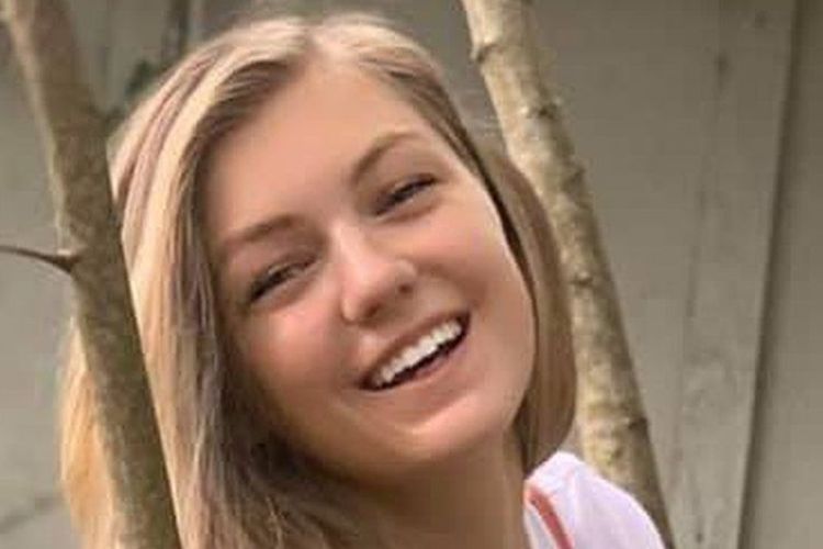 Gabby Petito, seorang gadis berusia 22 tahun yang hilang sejak awal September. Kepolisian di Wyoming, Amerika Serikat (AS) menyatakan menemukan jenazah yang ciri-cirinya mirip dengan Petito.