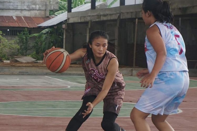 Di Pekanbaru (Provinsi Riau), ada Ladies League sejak 2019 untuk pembentukan tim basket putri Pekanbaru All Star.

Kota Pekanbaru  menjadi tuan rumah Pra Season Srikandi Cup 2020 pada 12-18 Januari.