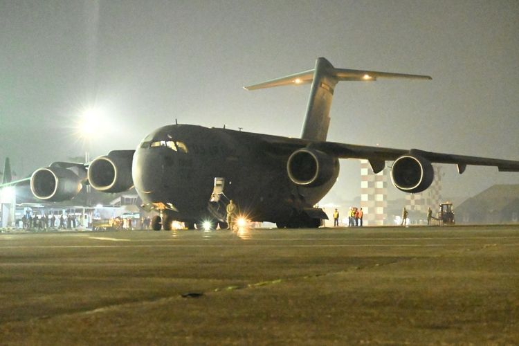 Pesawat Militer AS, C-17A Globemaster III Mendarat di Bandung, Ternyata untuk Latihan Gabungan