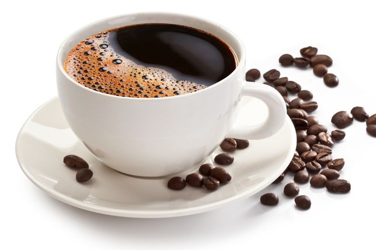 Cara meminum kopi yang benar adalah segera dikonsumsi saat masih hangat.
