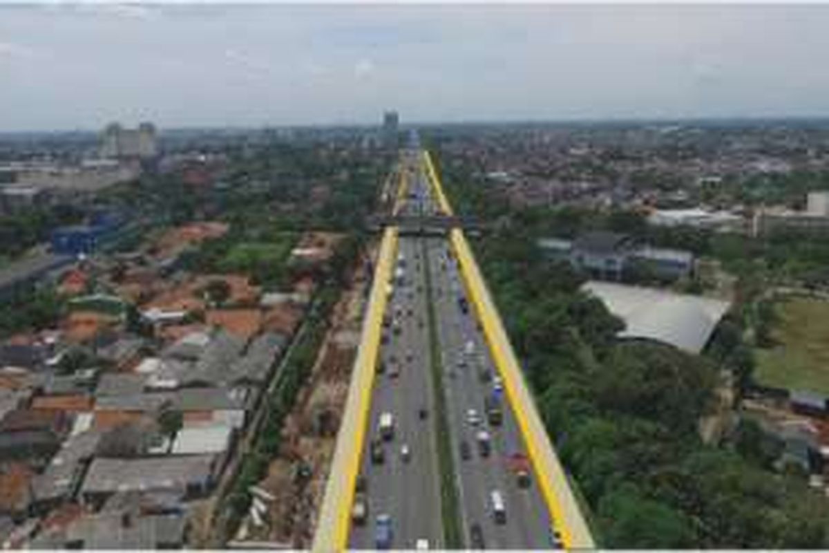 Rencana pelebaran jalan di Tol Jakarta Cikampek dalam rangka pembangunan Jakarta-Cikampek II (Elevated).