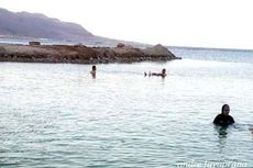 Dilarang Berenang di Laut Mati