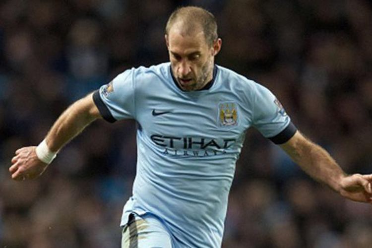 Pablo Zabaleta, bek kanan Manchester City. 