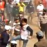 Karapan Sapi Piala Presiden di Bangkalan Ricuh, Peserta Bentrok Pakai Sajam