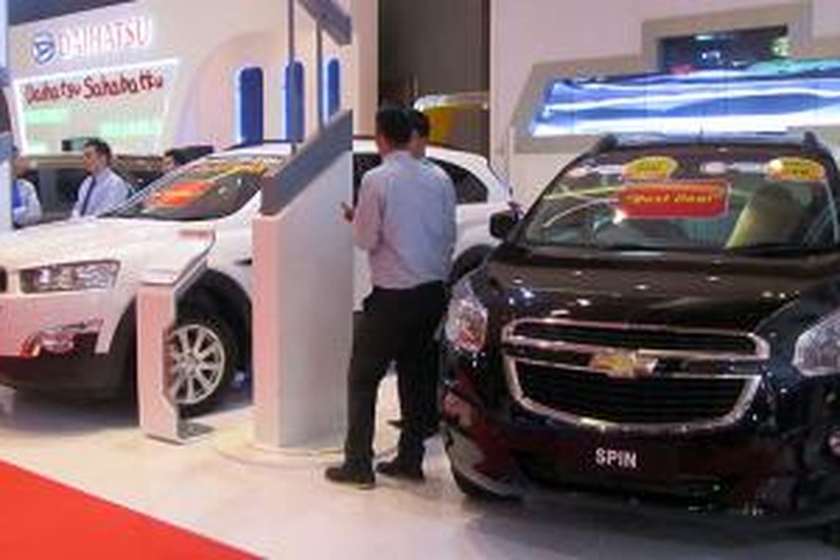 Stan Chevrolet di Pameran Otomotif Medan 2015.