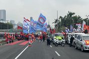 Rute Bus Transjakarta Dialihkan Imbas Aksi Buruh di Gedung DPR