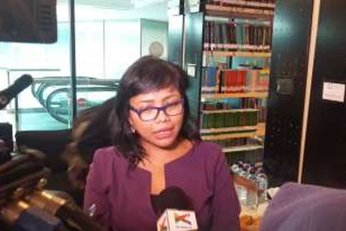 Peneliti PSHK Bivitri Susanti saat ditemui di Kuningan, Jakarta Selatan, Kamis (11/2/2016).