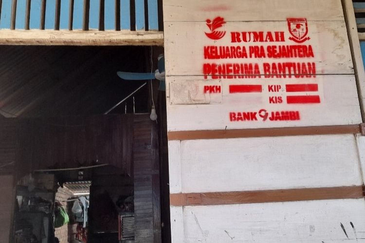 Rumah keluarga K, bocah 4 tahun yang ditemukan tewas dalam septic tank diduga mengalami pelecehan seksual dan pembunuhan