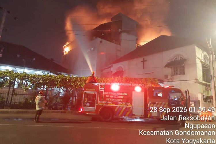 22 Tahun Berlalu, Hamzah Batik Malioboro Kembali Terbakar, Bagian Atas Gedung Kembali Hangus