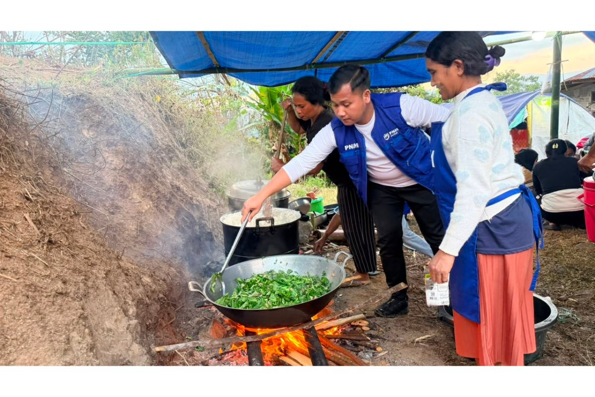 Pada Selasa (18/8/2026), tim RESPATI bersama PNM Cabang Denpasar menyalurkan bantuan senilai Rp 15 juta ke wilayah Alok Timur, berupa sembako serta perlengkapan kebersihan dan kesehatan pribadi. Distribusi berlanjut pada Rabu (19/8/2026) dengan menjangkau tiga titik pengungsian di Sambi Rampas dan sekitarnya