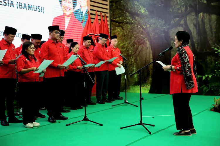 Megawati Sedih 1 Juta Sarjana Menganggur, Minta Badan Riset PDI-P Cari Penyebabnya