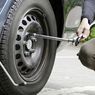 Ini Akibatnya Jika Pasang Baut Pelek Mobil Posisinya Miring