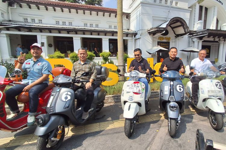 Komunitas Vespa Gelar Touring Jawa-Bali, Kampanyekan Keselamatan dan Taat Pajak
