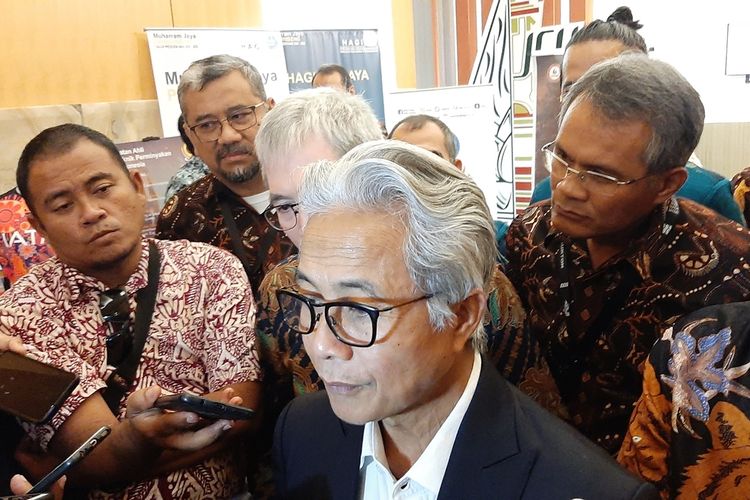 Kepala SKK Migas yang juga Dwi Soetjipto  usai membuka Joint Convention Yogyakarta 2019 di Hotel Tentrem, Kota Yogyakarta, Selasa (26/11/2019).