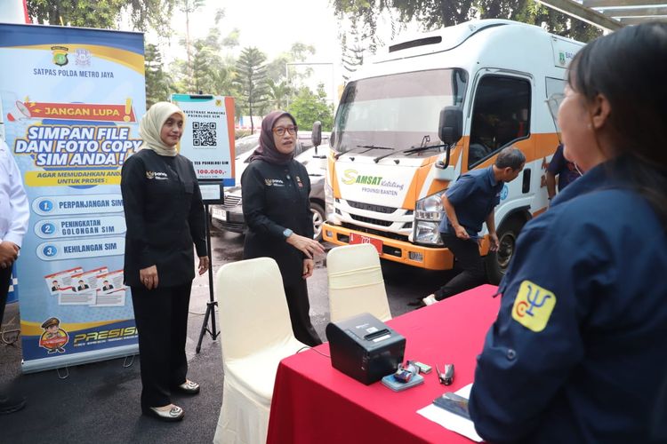 Menteri PANRB Rini Widyantini dalam acara Public Service Day di Kantor Kementerian PANRB, Selasa (19/8/2025).