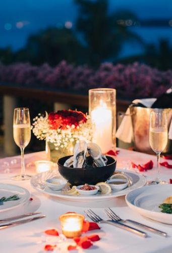 Liburan-ke-Singapura,-Jangan-Lupa-Ajak-Pasangan-Dinner-Romantis-di-Restoran-Berikut
