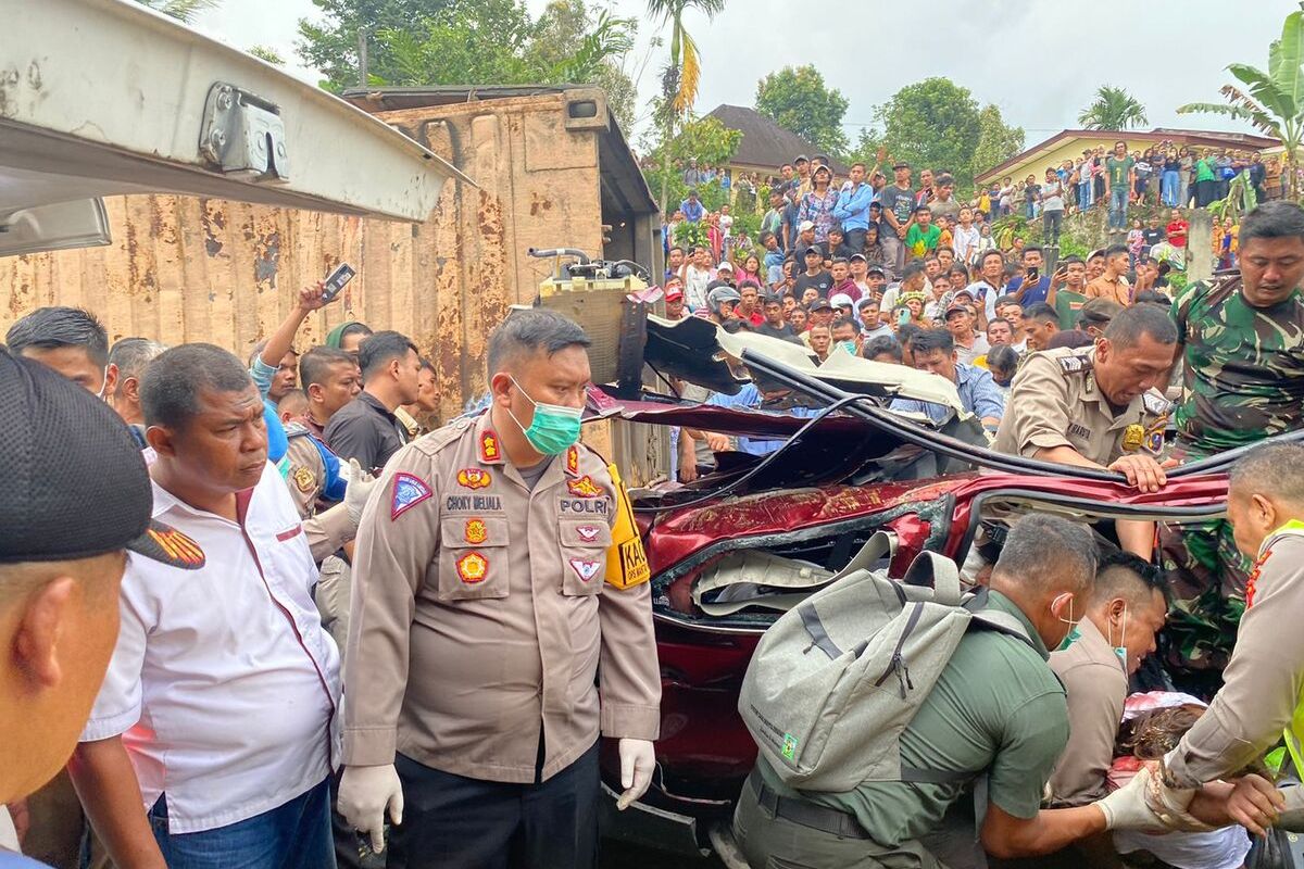 Kecelakaan lalu lintas terjadi di Jalan lintas Siantar-Saribudolok tepatnya di wilayah Bulu Pange, Kelurahan Merek Raya, Kecamatan Raya, Kabupaten Simalungun, Provinsi Sumatera Utara (Sumut), Rabu (24/1/2024). (Kompas.com/Dok:Polres Simalungun)