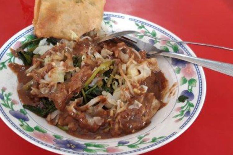 Belum Tahu Apa Bedanya Pecel, Karedok, Dan Gado-Gado? Begini Cata ...