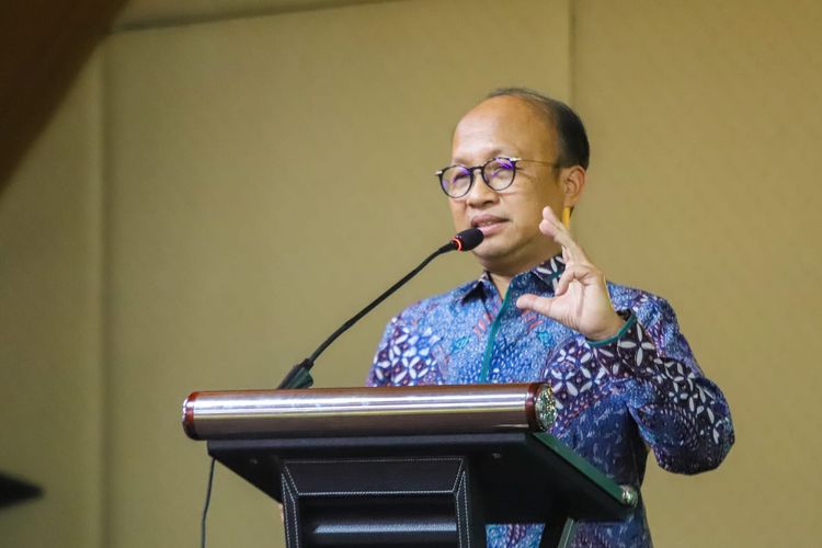 Sekretaris Jenderal Kementerian Ketenagakerjaan Anwar Sanusi mengatakan Pos Komando Satuan Tugas (Posko Satgas) THR Keagamaan 2023 telah memberikan 1.988 layanan yang terdiri dari 1.050 layanan konsultasi dan 938 layanan aduan.