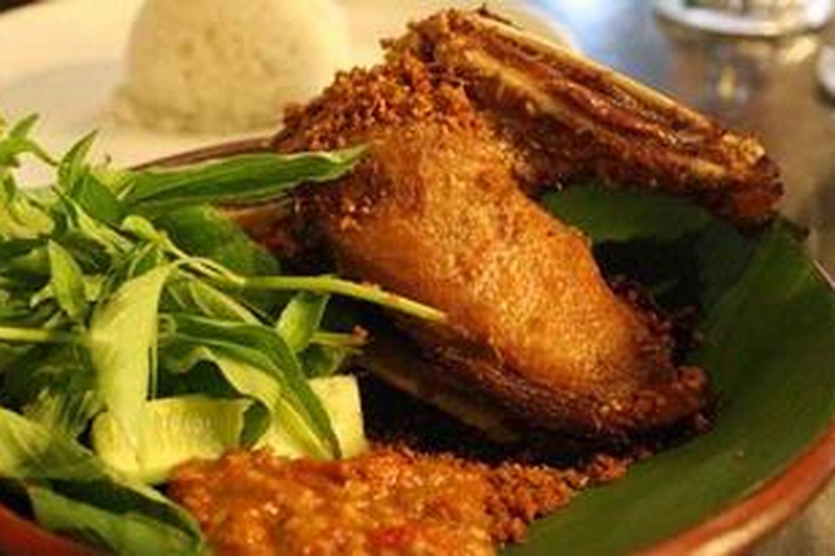 Bebek goreng.