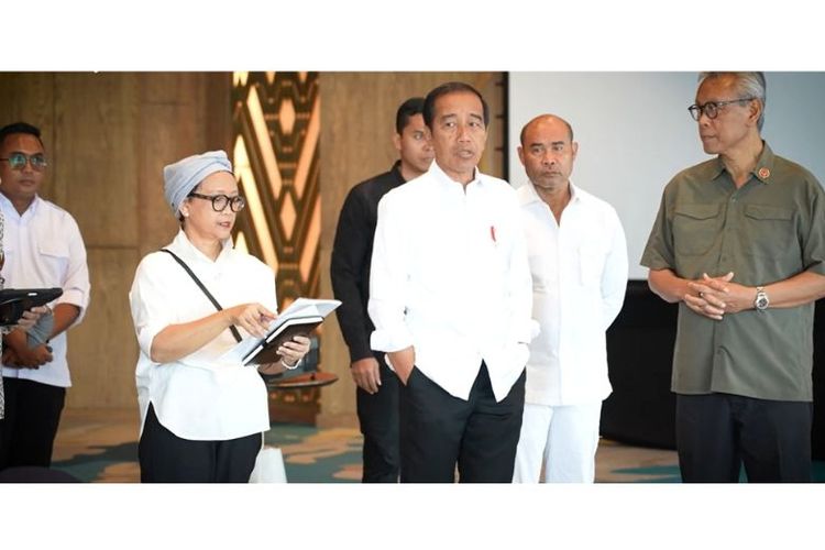 Presiden Joko Widodo meninjau Hotel Meruorah untuk KTT ASEAN 2023