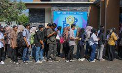 Pertumbuhan Ekonomi Pelit Lapangan Kerja