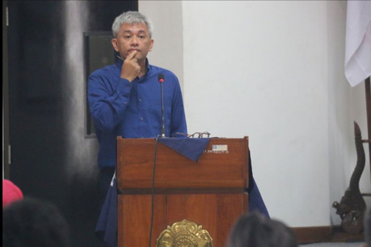 Dialog interaktif yang bertajuk Generasi Milenial Peduli Pemilu Informatif di ruang Persatuan Fakultas Filsafat UGM, Yogyakarta. 