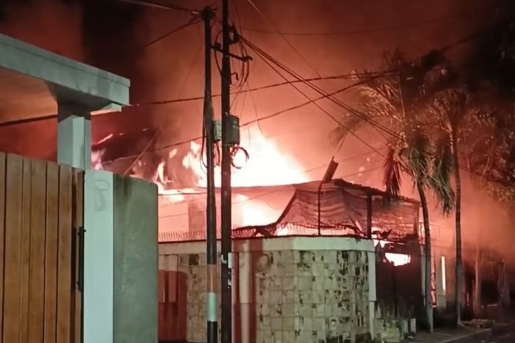 4 Korban Kebakaran Rumah di Cipinang Muara Alami Luka Bakar di Tangan dan Kaki