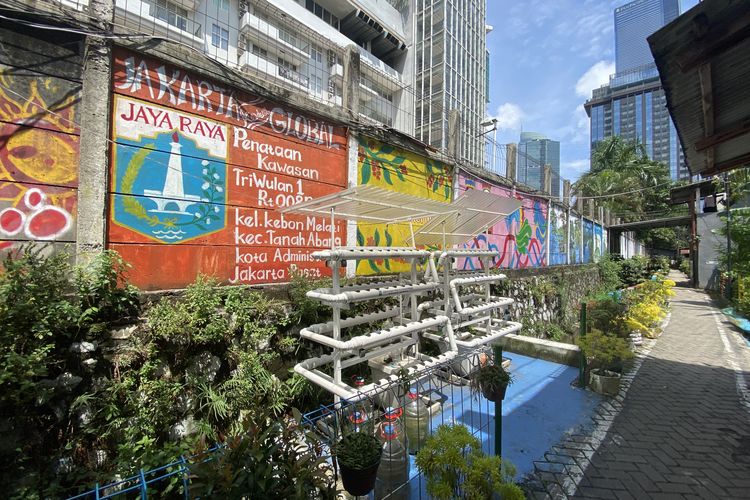 Kampung Kebon Melati, kawasan pemukiman yang diapit gedung tinggi kawasan Thamrin, Jakarta Pusat