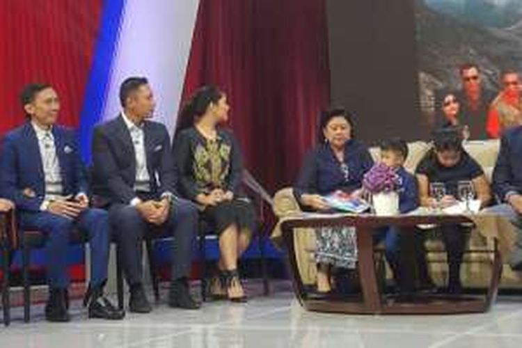 Mantan Presiden Susilo Bambang Yudhoyono bersama keluarga dalam sebuah kesempatan acara di Kompas TV.