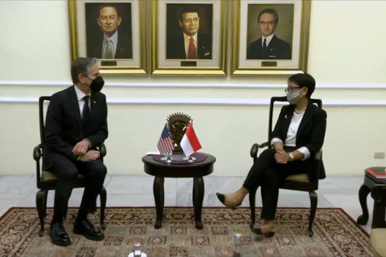 Menteri Luar Negeri Amerika Serikat (AS) Antony Blinken dan Menteri Luar Negeri Retno Marsudi saat melakukan pertemuan di Gedung Pancasila, Jakarta, Selasa (14/12/2021).