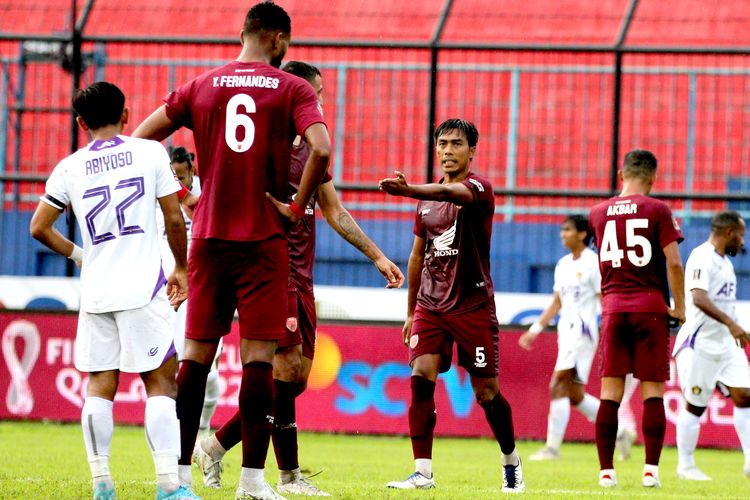 Pemain PSM Makassar Erwin Gutawa saat pertandingan laga terakhir babak penyisihan Grup D Piala Presiden 2022 melawan Persik Kediri yang berakhir dengan skor 0-0 di Stadion Kanjuruhan Kepanjen, Kabupaten Malang, Minggu (19/6/2022) sore. PSM Makassar akan bersua PSS Sleman dalam laga perdana Liga 1 2022-2023.