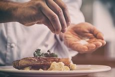 Polisi Halusinasi Setelah Makan di Restoran, Koki dan Asisten Ditangkap