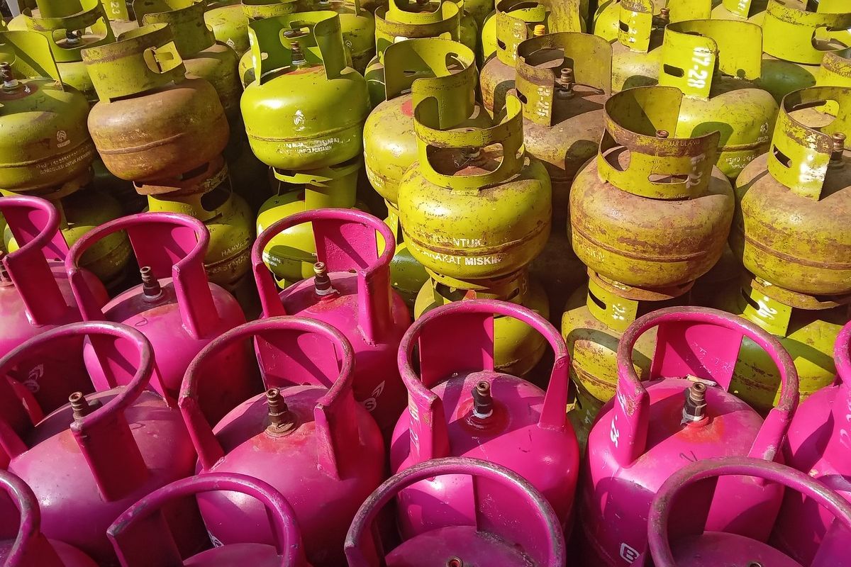 Pemerintah melarang warung atau pengecer menjual elpiji 3 kilogram